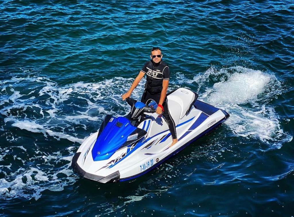 99edba79-8955-4f4e-8d01-846cea278938